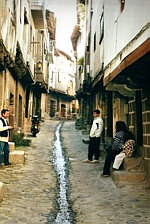 Calle de San Martín de Treveo en Sierra de Gata. Imagen de www.la-raya.com