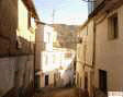 La calle que baja  en Cilleros, Sierra de Gata