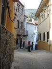 Junto al centro de Salud de Torre de D. Miguel, en Sierra de Gata.