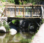 Piscina natural de Eljas, de la Web del Camping Valverde Natural de Valverde del Fresno.